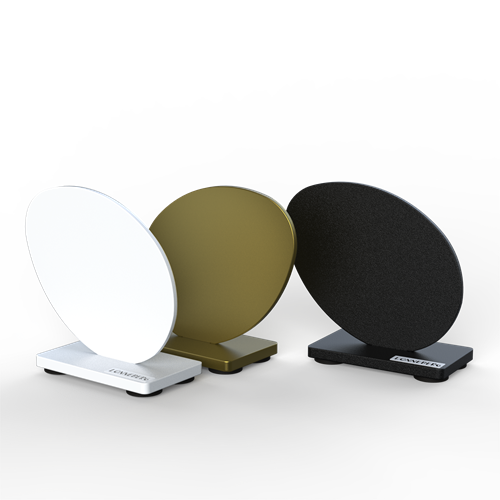 Egg solid lying different colors